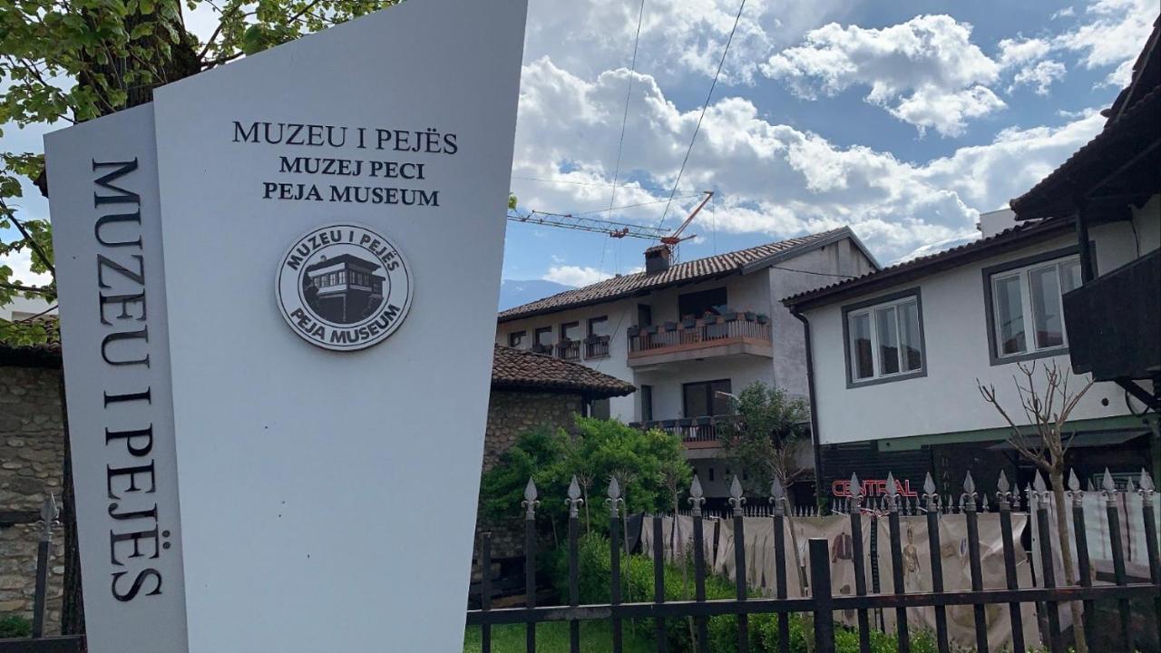Central Hostel Peje Exterior foto